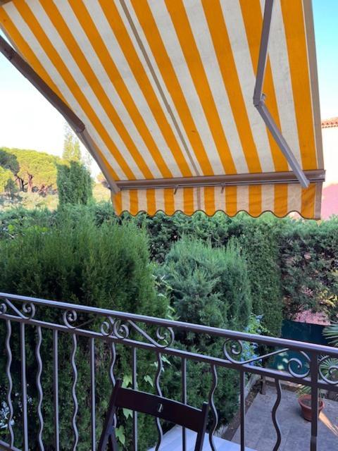 Superbe Appartement Terrasse Et Parking Prive Σαιν-Τροπέ Εξωτερικό φωτογραφία